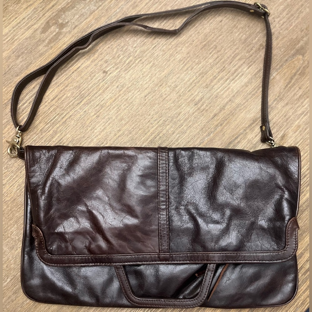 Versatile Arza Laptop Messenger Bag – Dark Brown with Straps